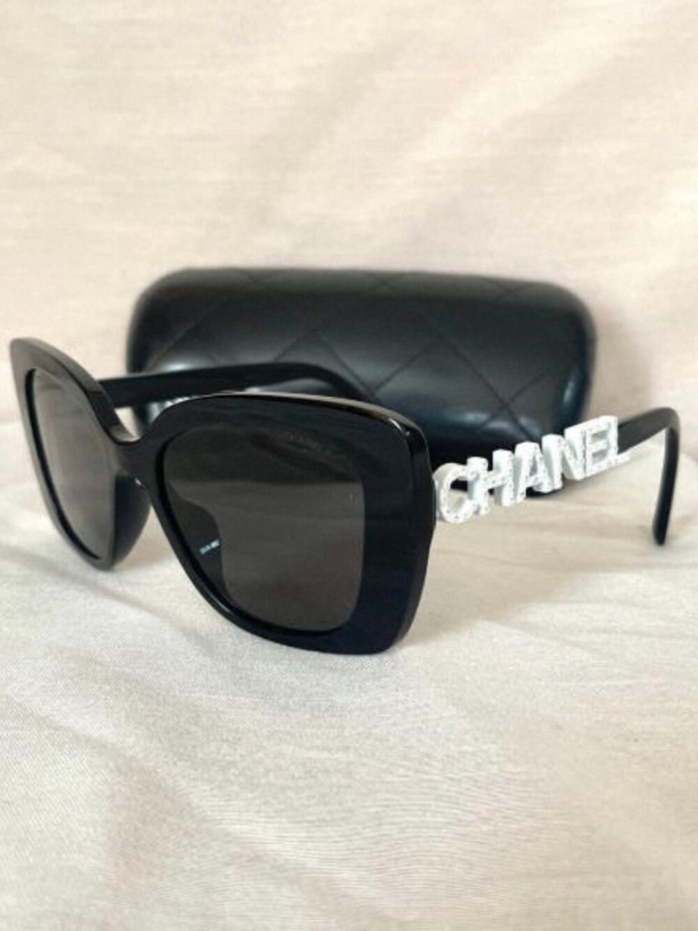 Chanel Crystal CHANEL Letter Black Sunglasses